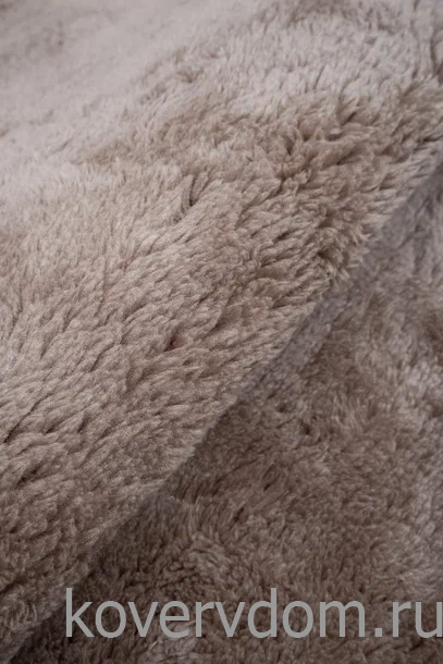 Ковер из искусственного меха Chic 1000A BROWN_3000 шкура Ковер из искусственного меха Chic 1000A BROWN_3000 шкура