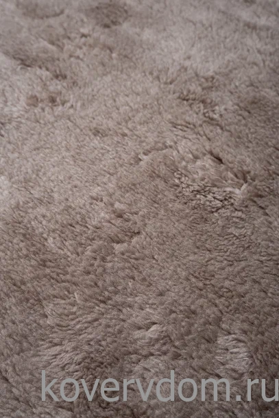 Ковер из искусственного меха Chic 1000A BROWN_3000 шкура Ковер из искусственного меха Chic 1000A BROWN_3000 шкура